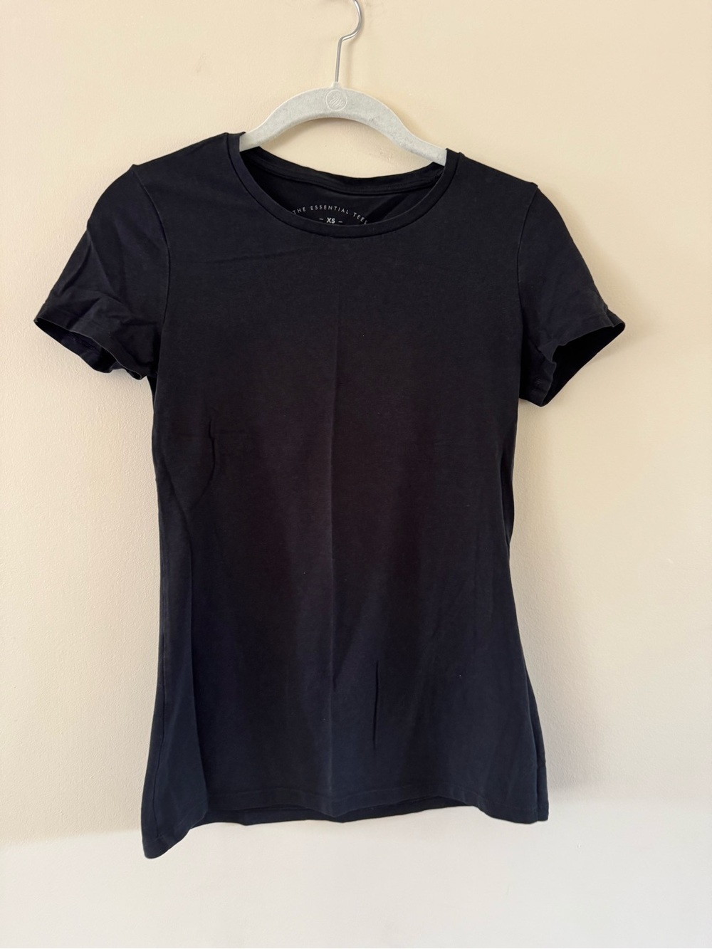 Banana Republic Black Short Sleeve Crew Neck Tee